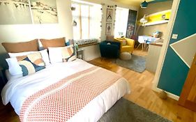 St Ives Balcony Flat